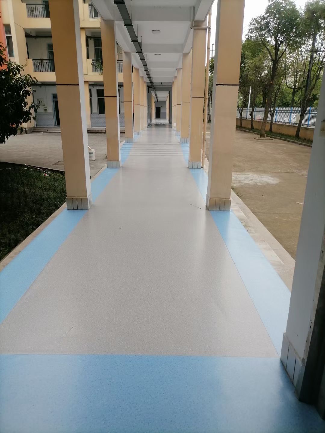 PVC塑胶地板在校园起到关键作用
